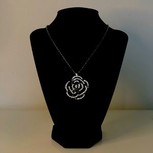 Rose brand new necklace